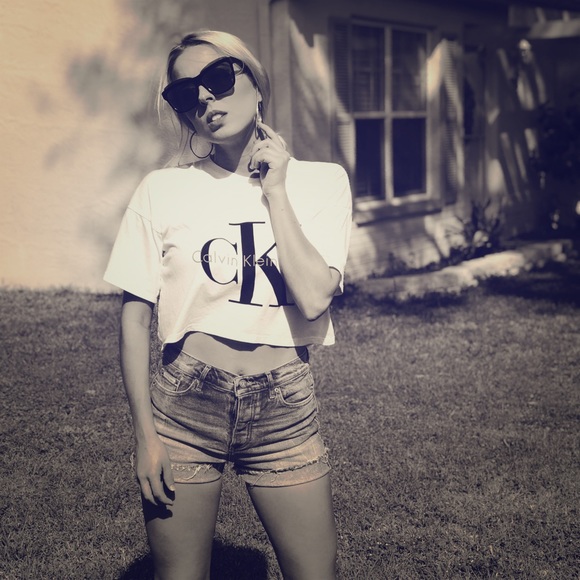 Meet your Posher, Amanda - Picture 1 of 1